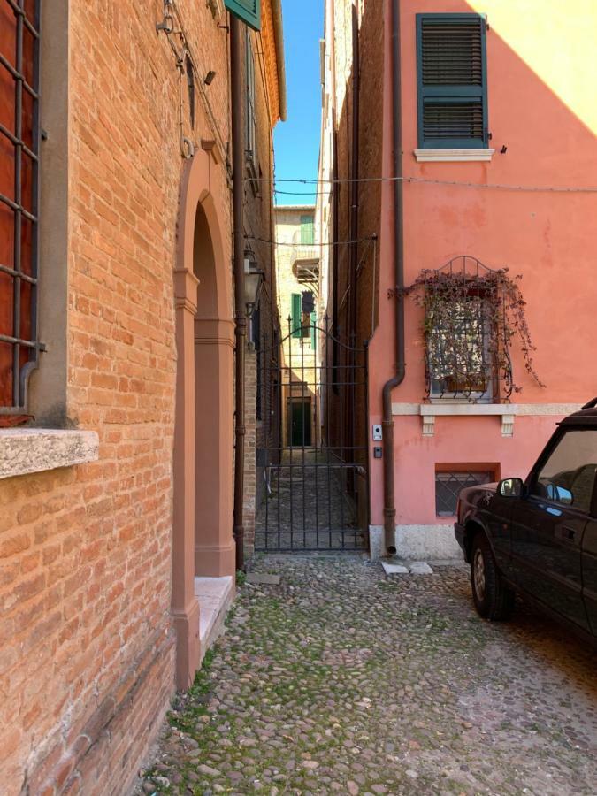 Vicolo Duelli Apartman Ferrara Kültér fotó